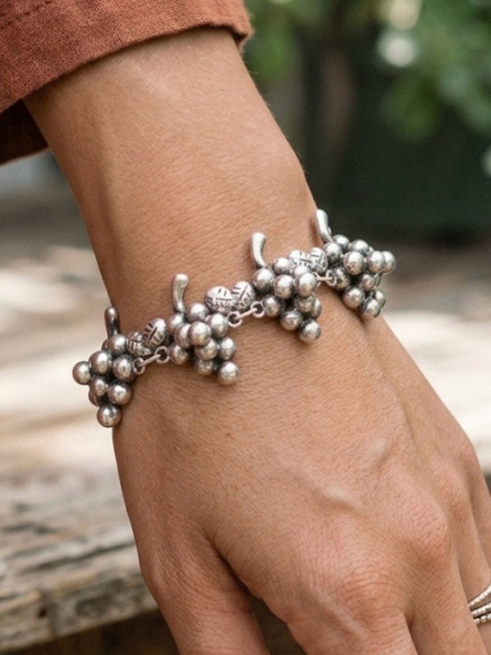 Vintage Sterling Silver Mexican Grape Cluster Link Bracelet Fold Over Clasp